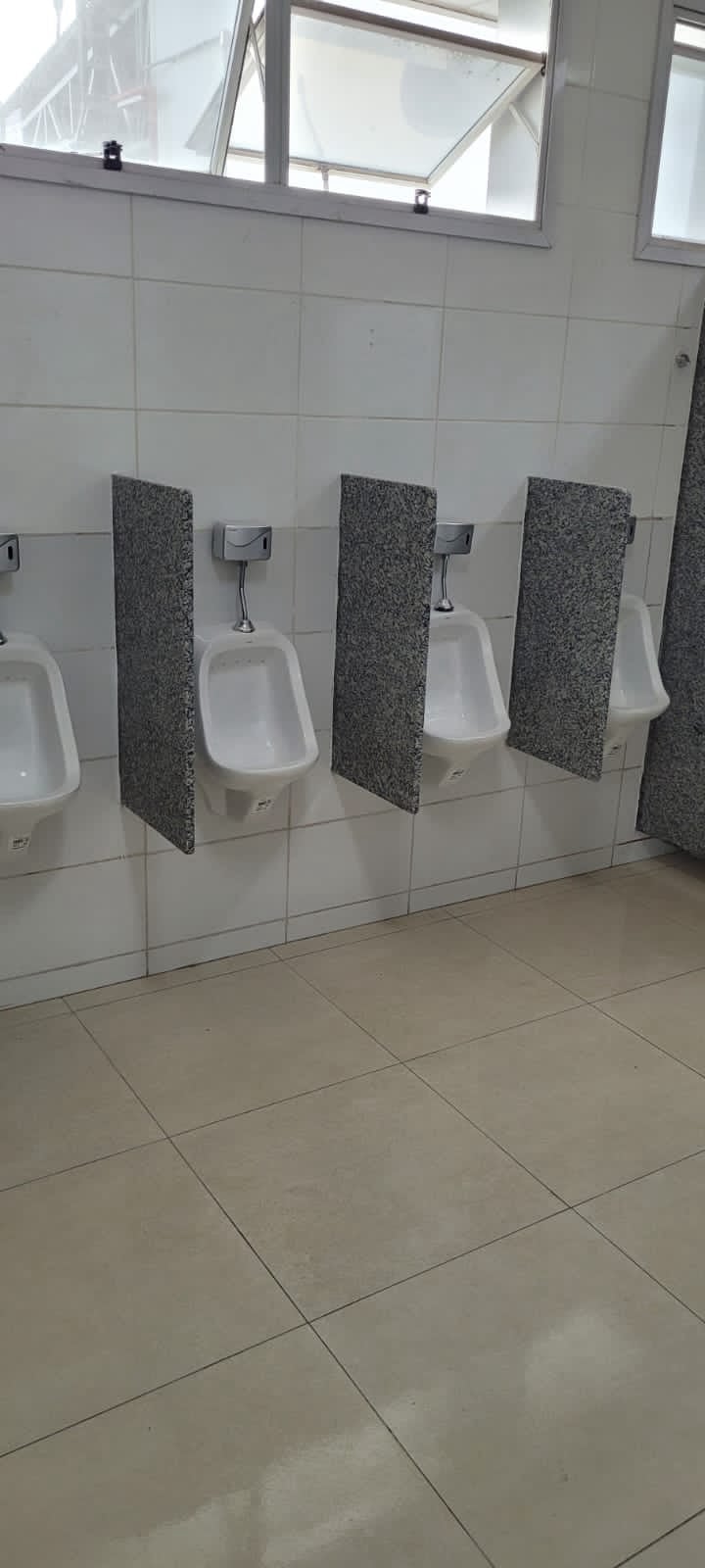 mármores, granitos, pedras, pias, cubas, piscinas, serviços em geral na região de Jarinu